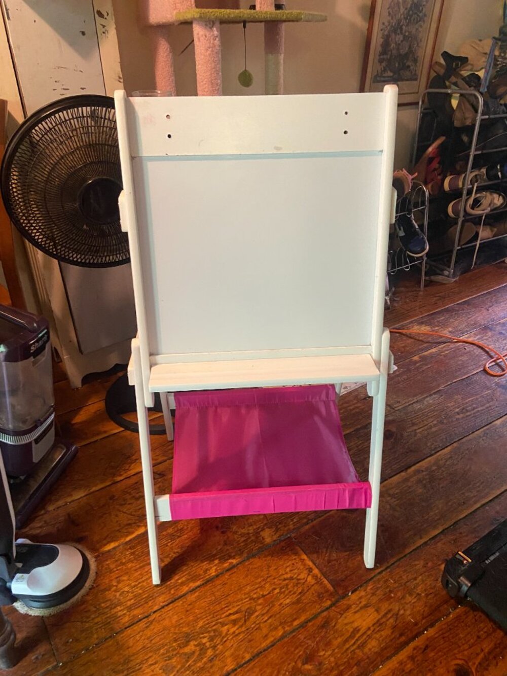 Delta Children Classic Kids Whiteboard/Dry Erase Easel